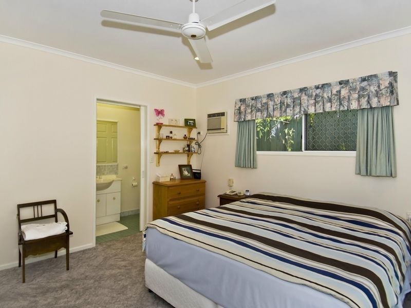 20 Mackey Close, Brinsmead QLD 4870