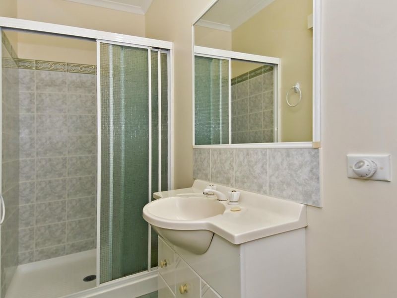 20 Mackey Close, Brinsmead QLD 4870