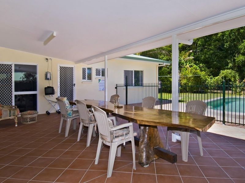 20 Mackey Close, Brinsmead QLD 4870