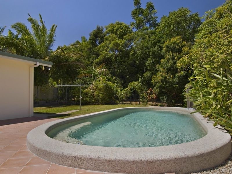 20 Mackey Close, Brinsmead QLD 4870