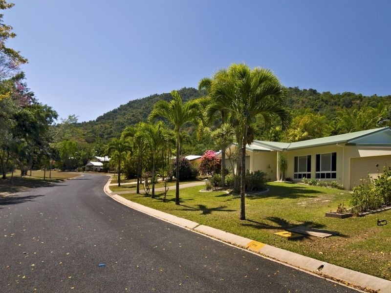 20 Mackey Close, Brinsmead QLD 4870