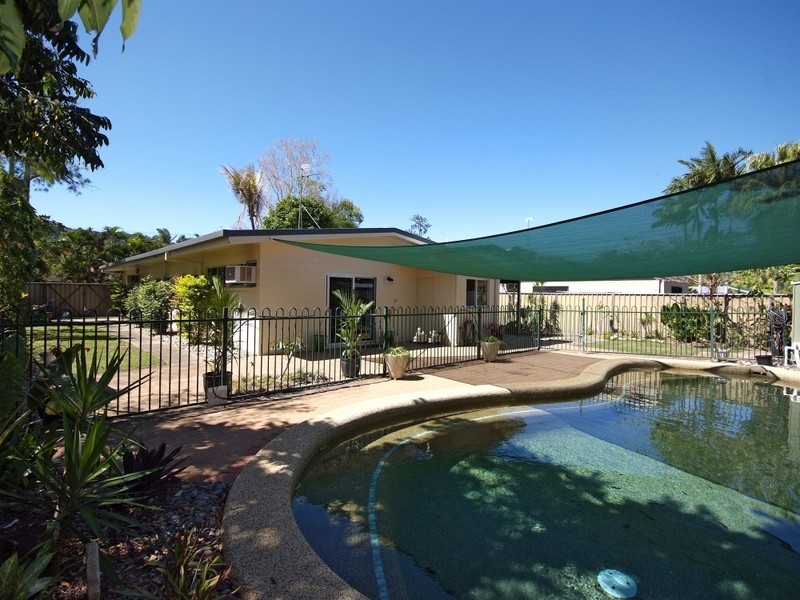 7 Torrance Avenue, Edge Hill QLD 4870