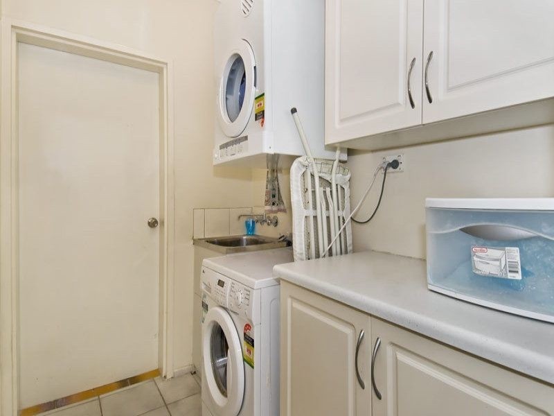 11 Kimberley Street, Trinity Park QLD 4879