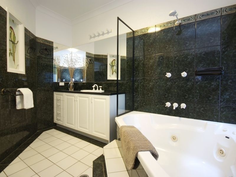 10 Coreega Close – City View Estate, Mooroobool QLD 4870