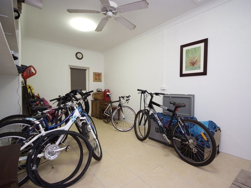 10 Coreega Close – City View Estate, Mooroobool QLD 4870