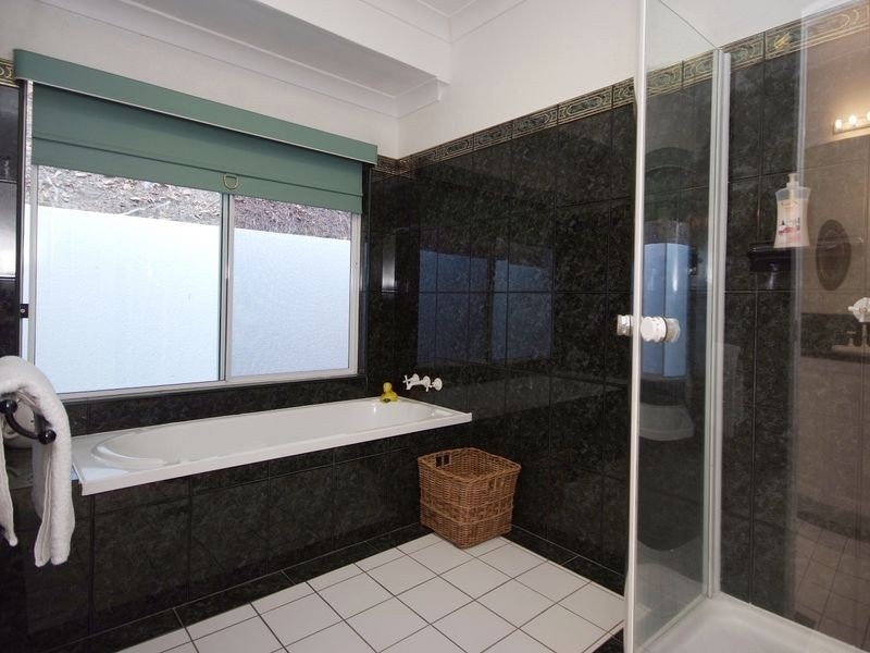 10 Coreega Close – City View Estate, Mooroobool QLD 4870