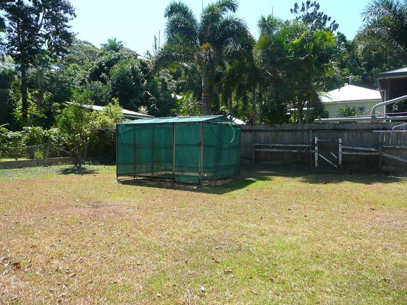 102 Collins Avenue, Edge Hill QLD 4870