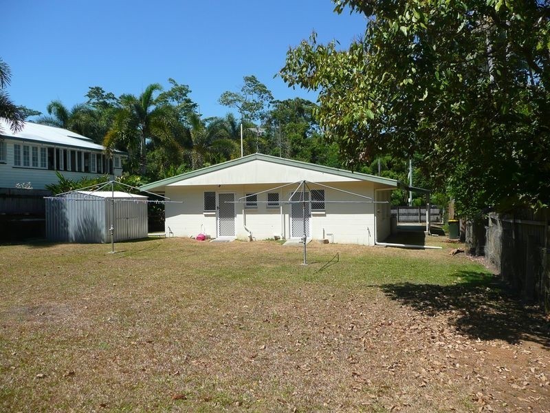 102 Collins Avenue, Edge Hill QLD 4870