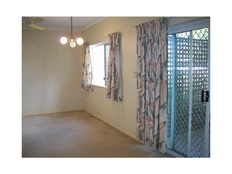 4/8 Grantala Street, Manoora QLD 4870