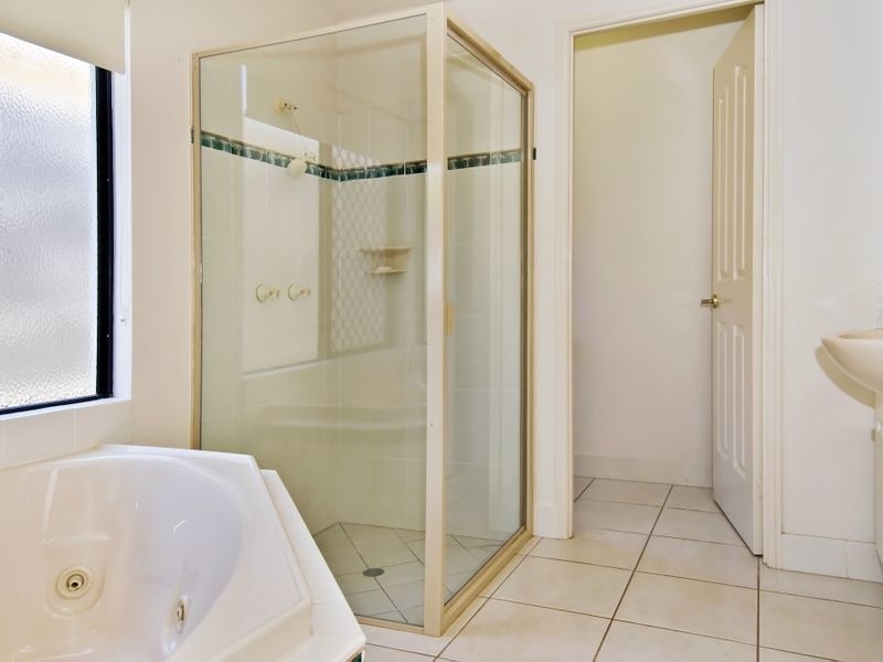 187 McFarlane Drive, Kanimbla QLD 4870