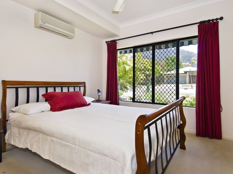 187 McFarlane Drive, Kanimbla QLD 4870