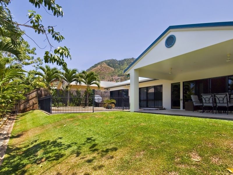 187 McFarlane Drive, Kanimbla QLD 4870