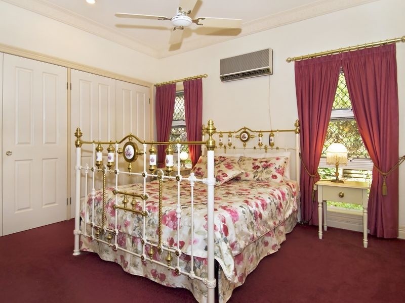 6 Rhapis Court, Whitfield QLD 4870