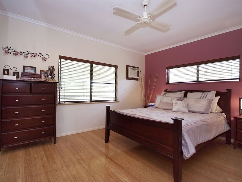 9 Fox Close, Brinsmead QLD 4870