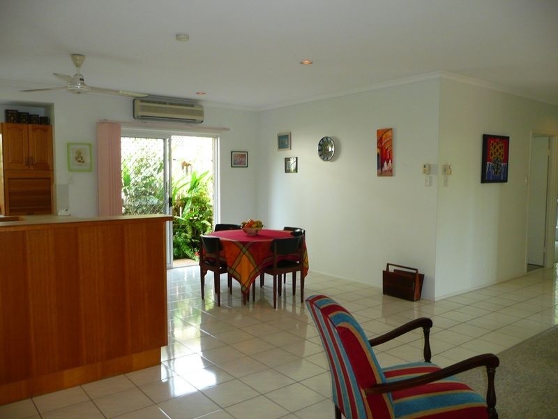 5 Ariel Court – City View Estate, Mooroobool QLD 4870