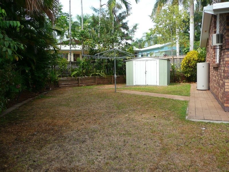 5 Ariel Court – City View Estate, Mooroobool QLD 4870