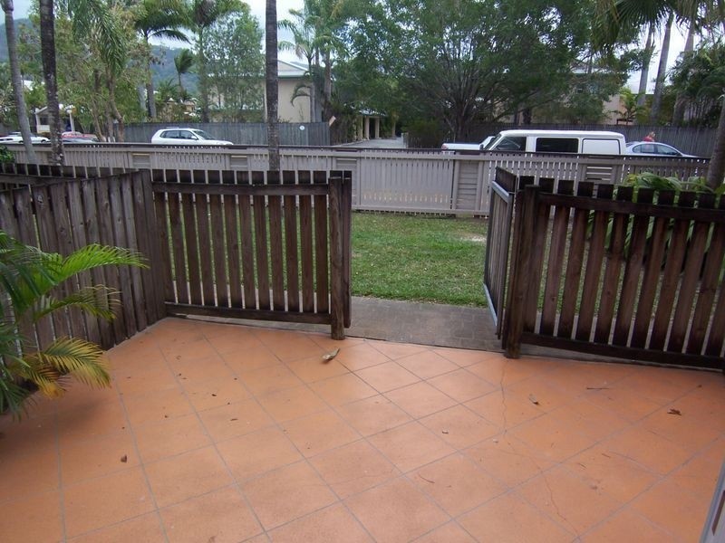 2/36 Springfield Crescent, Manoora QLD 4870