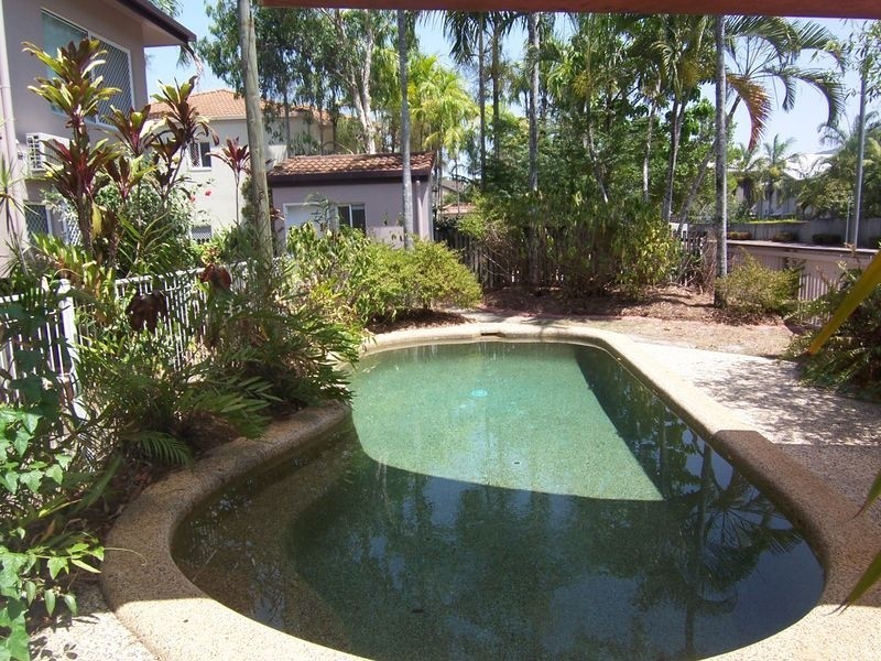 2/36 Springfield Crescent, Manoora QLD 4870