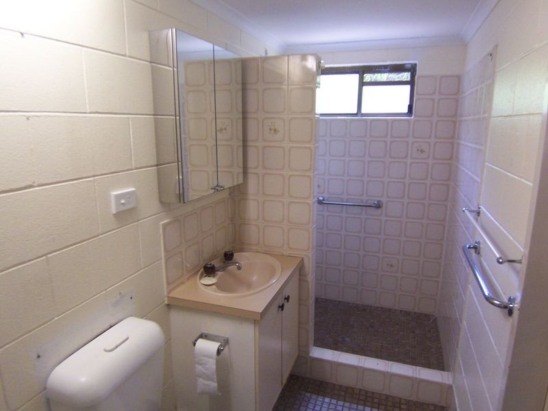 4/3 McPherson Close, Edge Hill QLD 4870