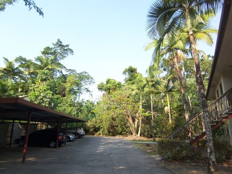 4/3 McPherson Close, Edge Hill QLD 4870