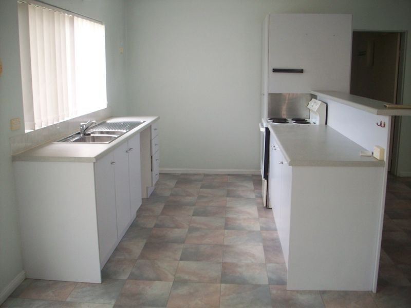 12/24 Springfield Crescent, Manoora QLD 4870