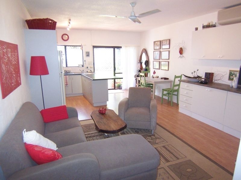 1/3 Crathern Close, Edge Hill QLD 4870