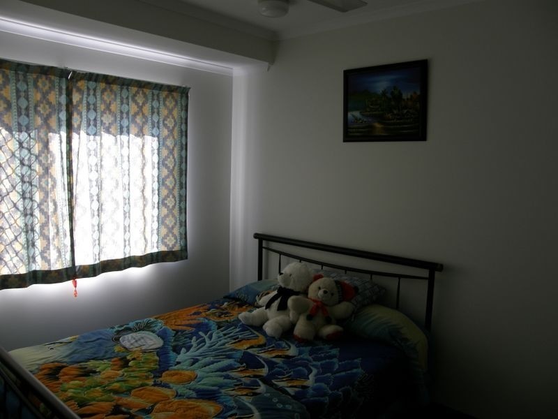 11 Hymes Street, Kanimbla QLD 4870