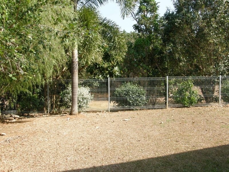 11 Hymes Street, Kanimbla QLD 4870