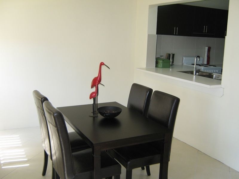 9 Jensen Street, Manoora QLD 4870