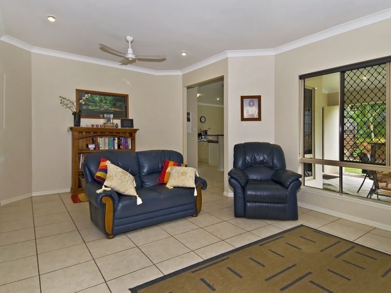 12 St Albans Close, Brinsmead QLD 4870