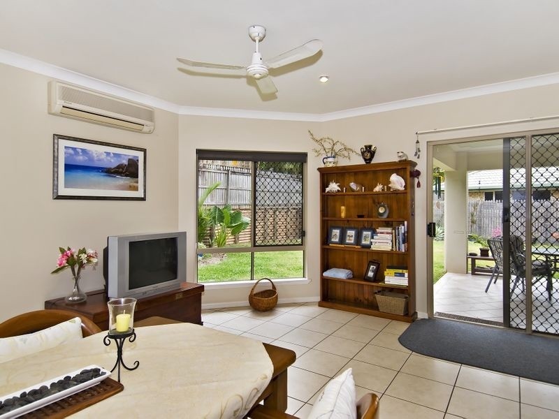 12 St Albans Close, Brinsmead QLD 4870