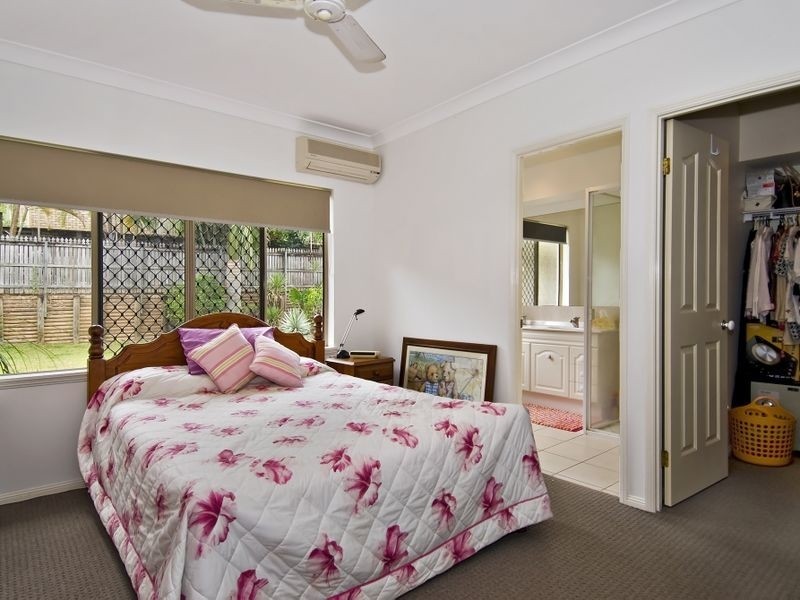 12 St Albans Close, Brinsmead QLD 4870