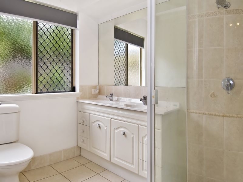 12 St Albans Close, Brinsmead QLD 4870