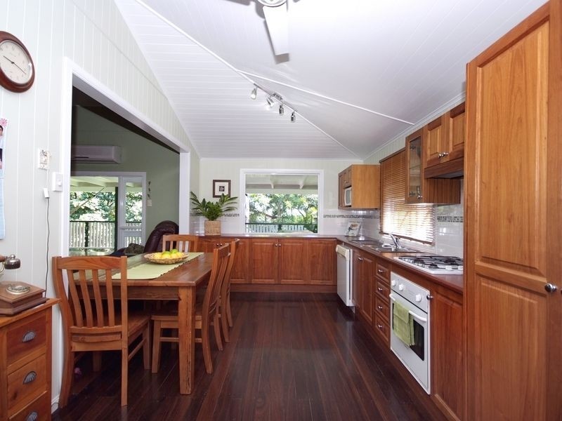 17 Martin Street, Freshwater QLD 4870