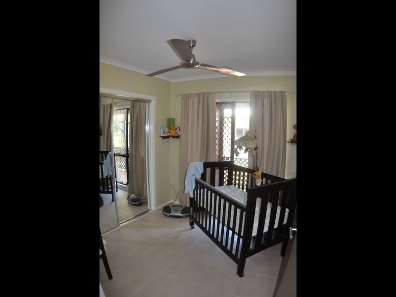 24 Mcfarlane Drive, Kanimbla QLD 4870