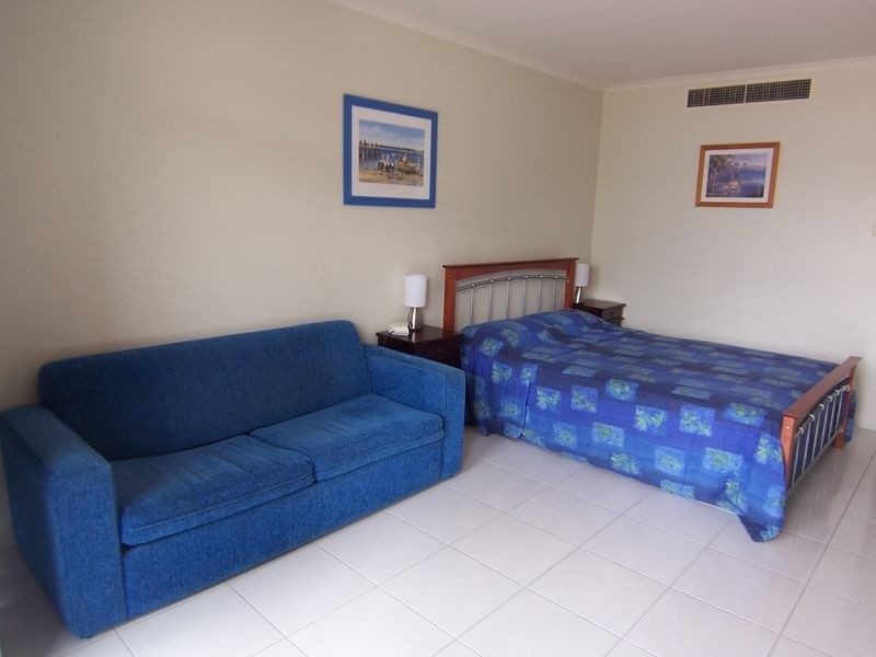 201/136 Sheridan Street, Aeroglen QLD 4870