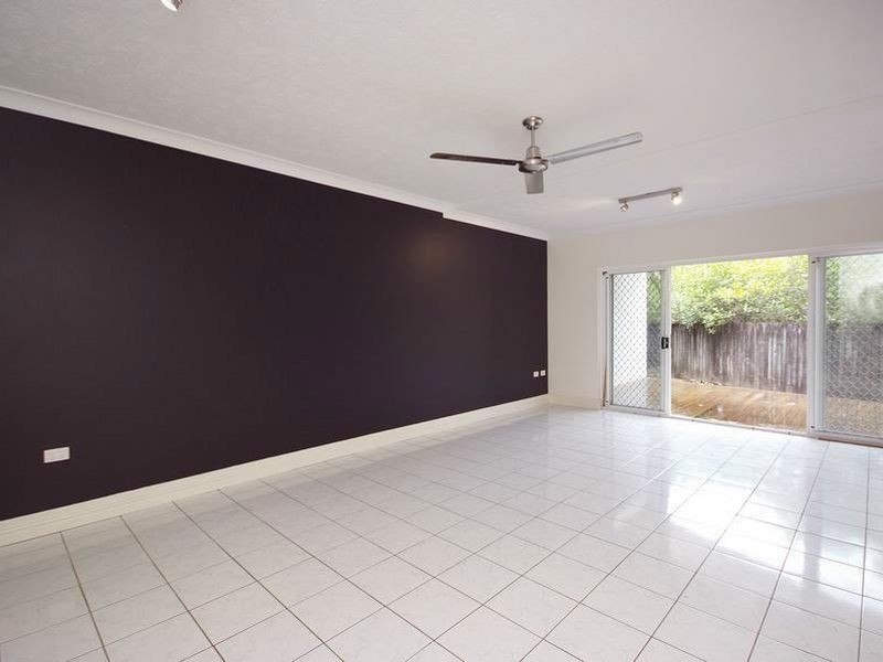 11/30 Springfield Crescent, Manoora QLD 4870