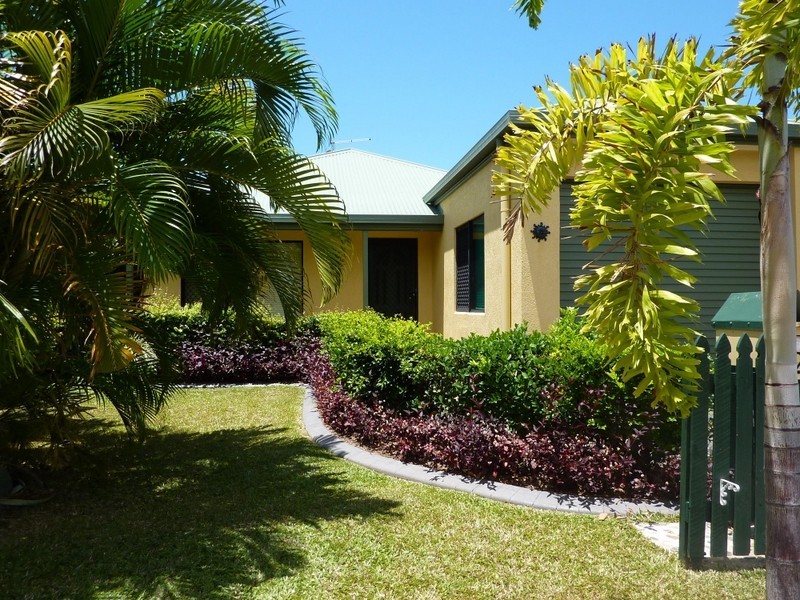 22 Ellis Close, Kewarra Beach QLD 4879