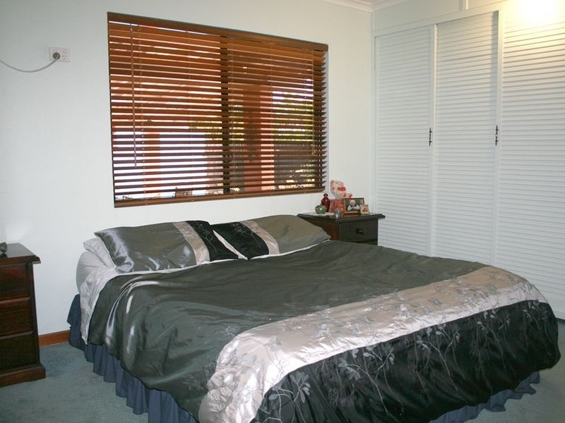 6 Quondong Close, Manoora QLD 4870