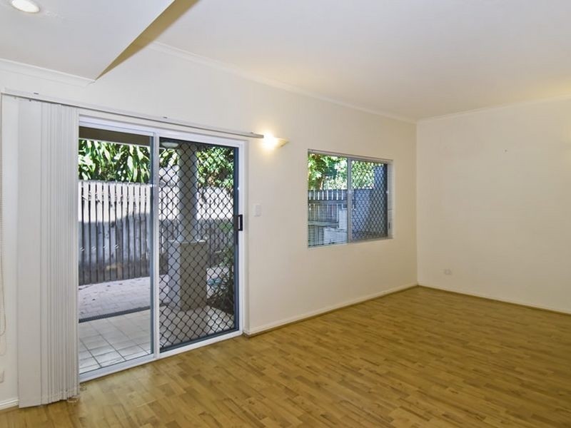 23/34 Lily Street, Cairns North QLD 4870