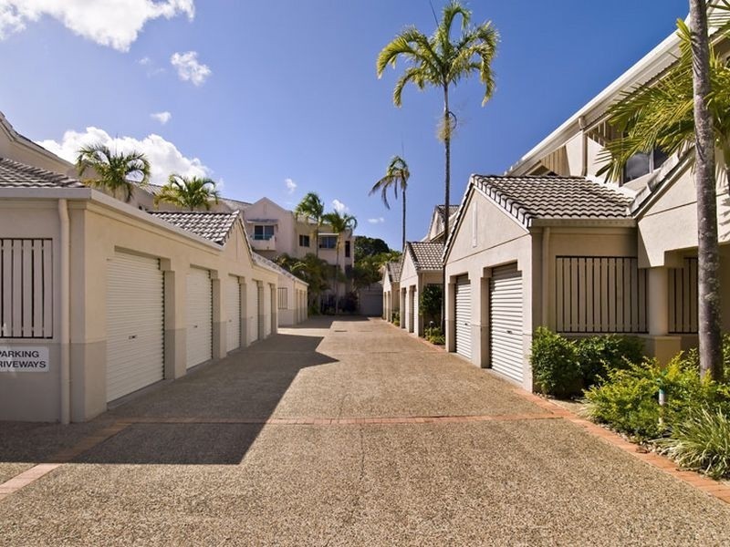 23/34 Lily Street, Cairns North QLD 4870