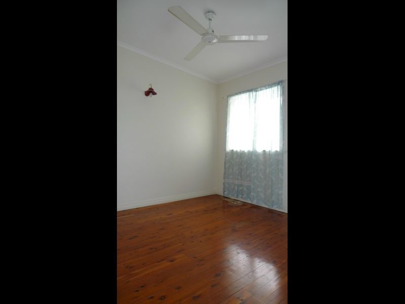 24/404 Mccoombe Street, Mooroobool QLD 4870