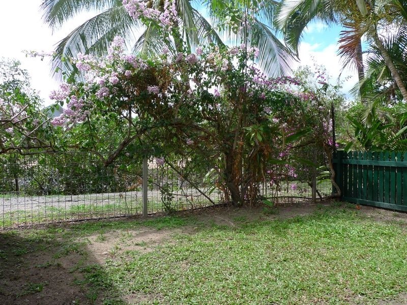 24/404 Mccoombe Street, Mooroobool QLD 4870