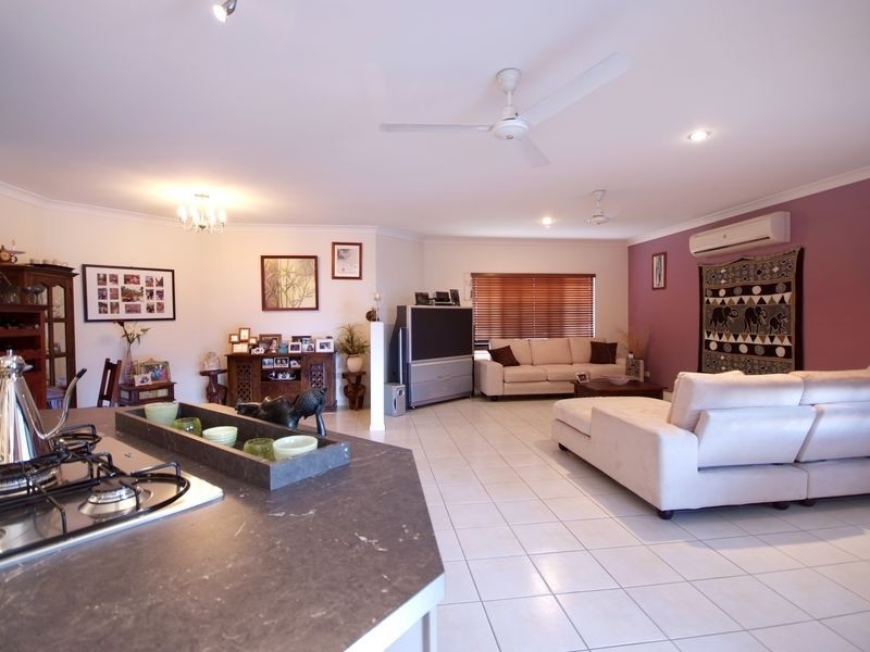 12 Messina Close, Kanimbla QLD 4870