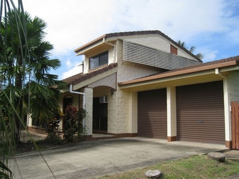 15 Cayley Street, Trinity Beach QLD 4879