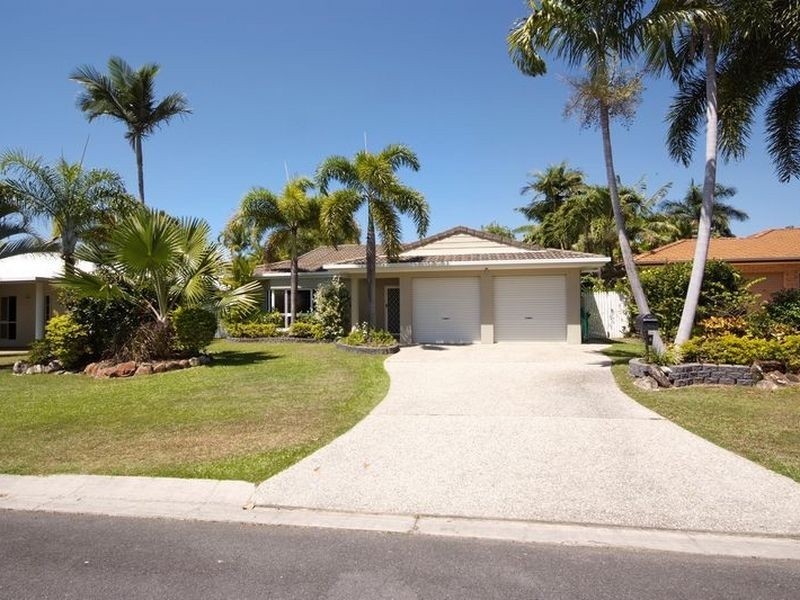 6 Pellowe Street, Clifton Beach QLD 4879