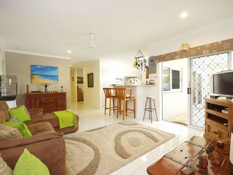 6 Pellowe Street, Clifton Beach QLD 4879