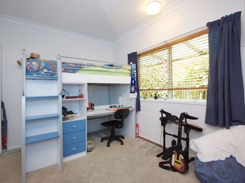 6 Pellowe Street, Clifton Beach QLD 4879