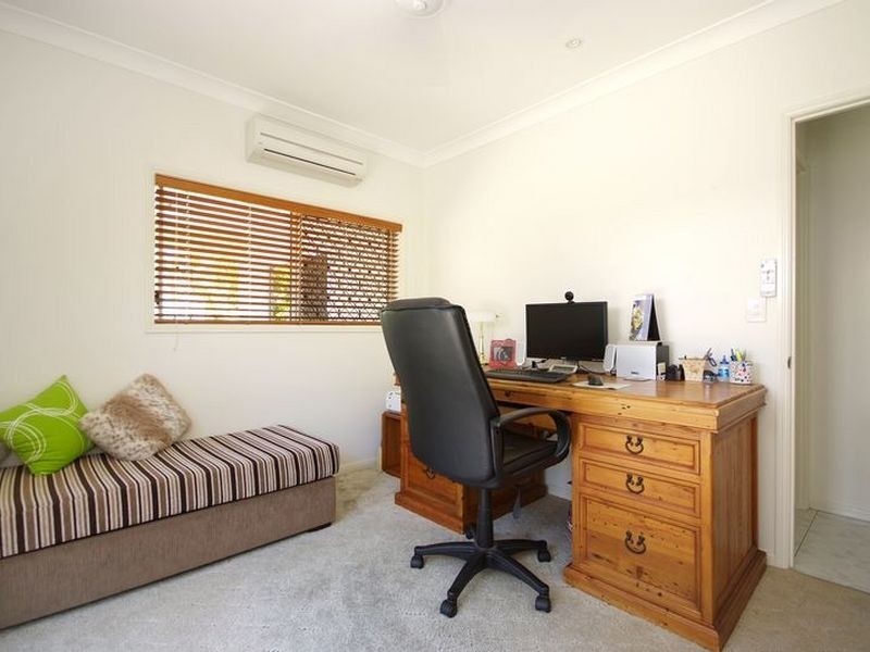 6 Pellowe Street, Clifton Beach QLD 4879