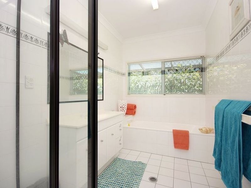 6 Pellowe Street, Clifton Beach QLD 4879
